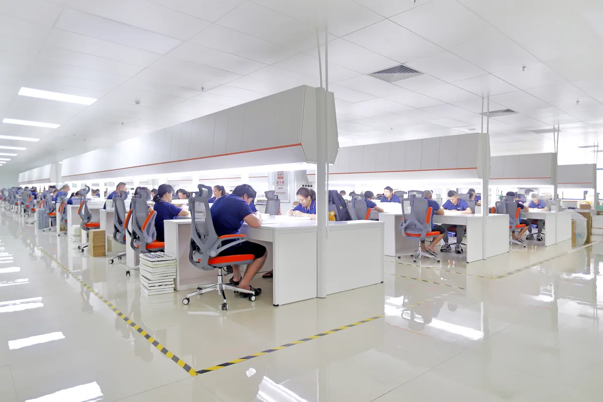 SKMEI watch assembly workers in production line